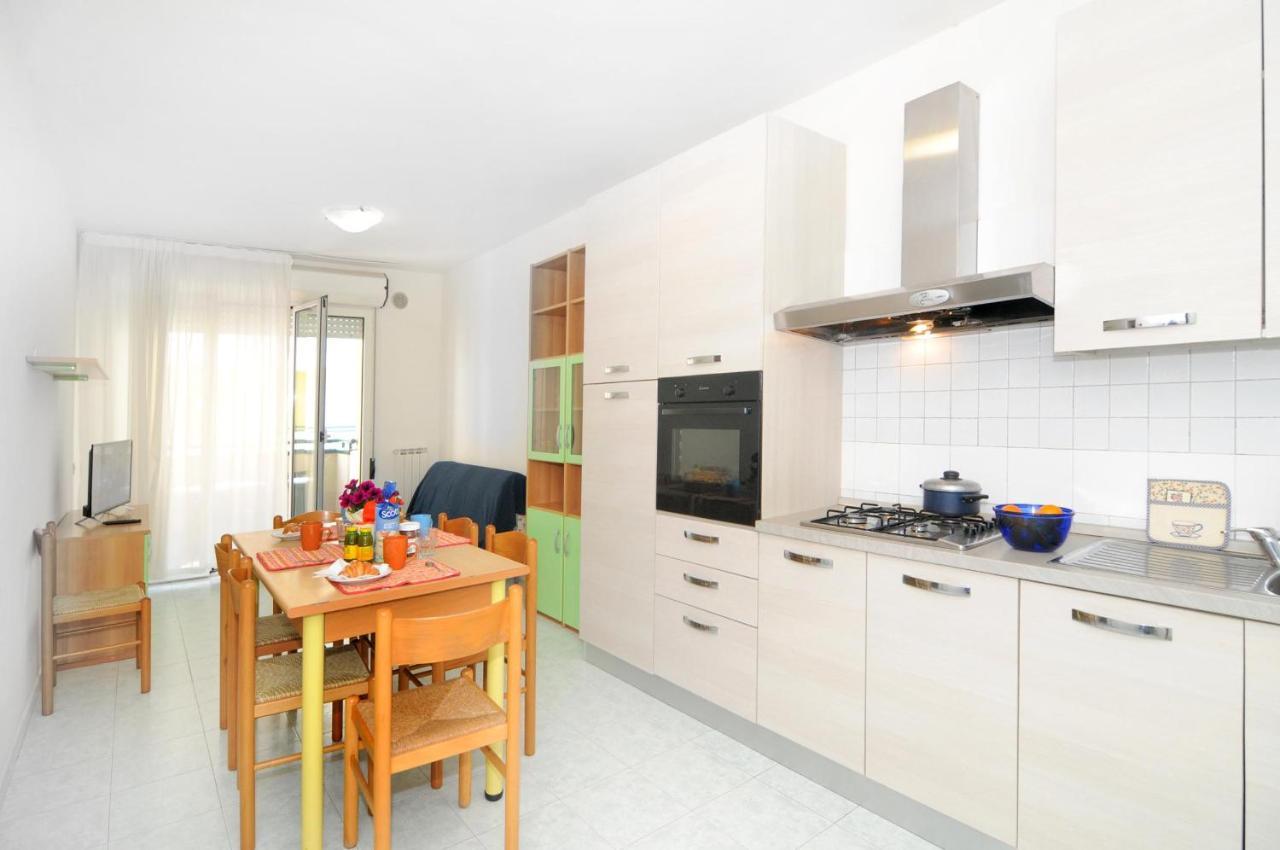 Cristoforo Colombo Apartment Caorle Exterior photo